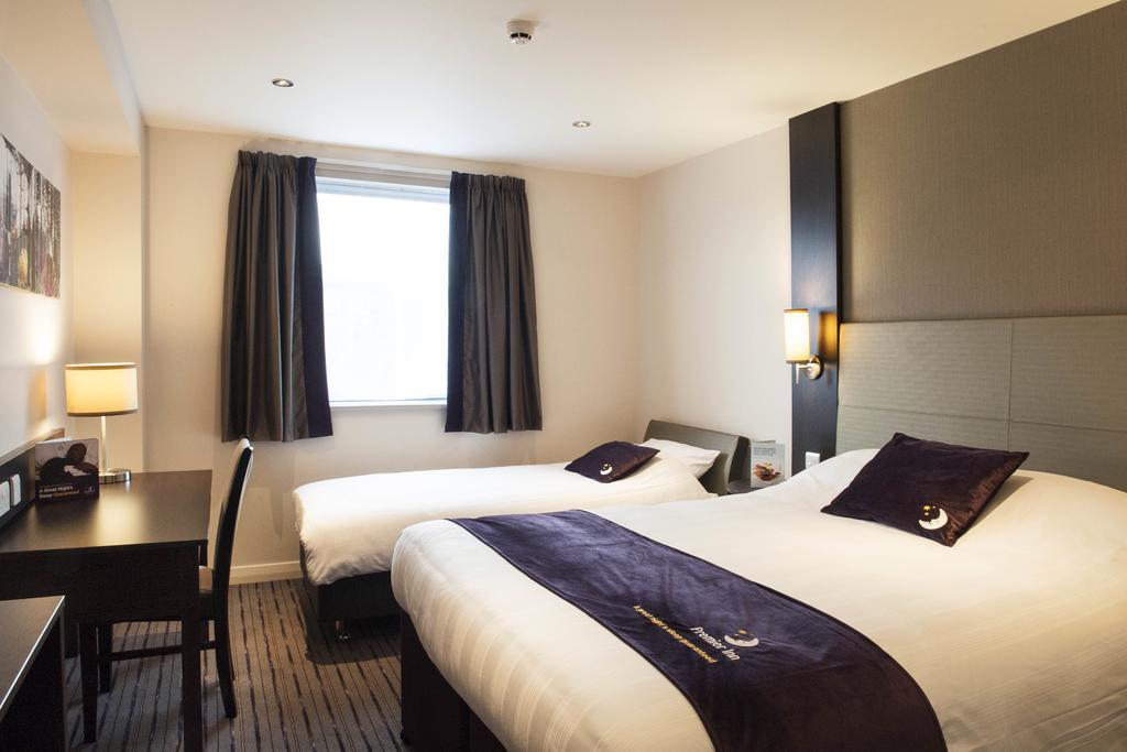 Premier Inn Dundee Centre Exterior foto